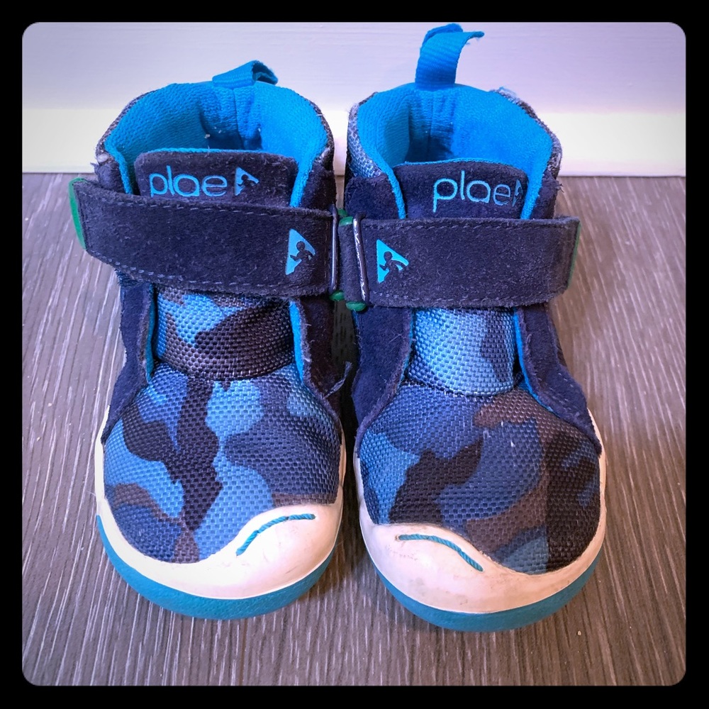 Plae high tops for toddler boy- size 6